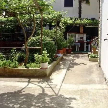 Angela Apartment